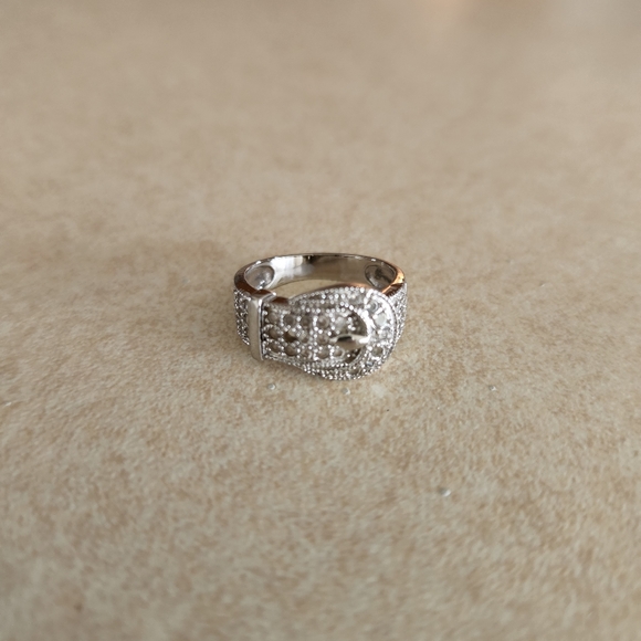 Jewelry - 925 Sterling Silver Buckle Ring